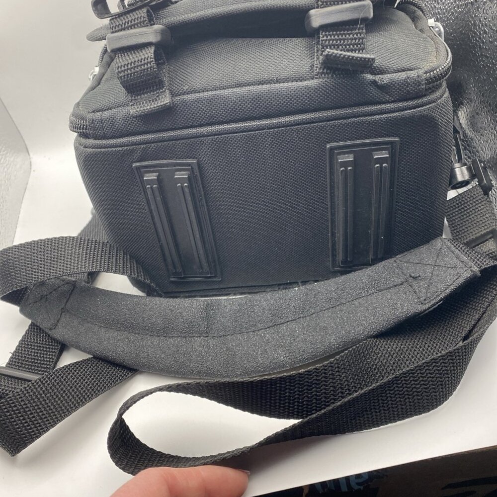 Samsonite Camera Bag Padded Small DSLR Point n Shoot Pockets Strap Black - Picture 10 of 10